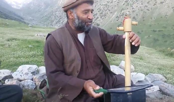 I talebani fermano la musica: prelevato e ucciso un famoso cantante folk