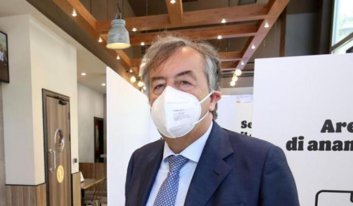 Burioni: "I vaccini sono efficaci anche contro la diffusione del contagio"