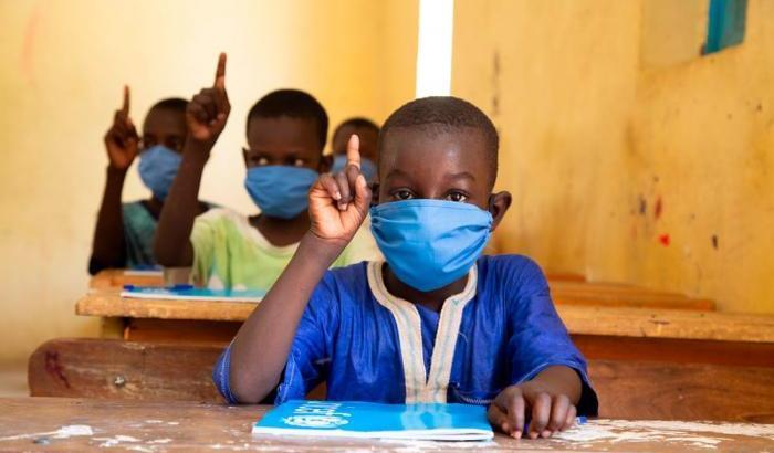 Bambini a scuola in Africa