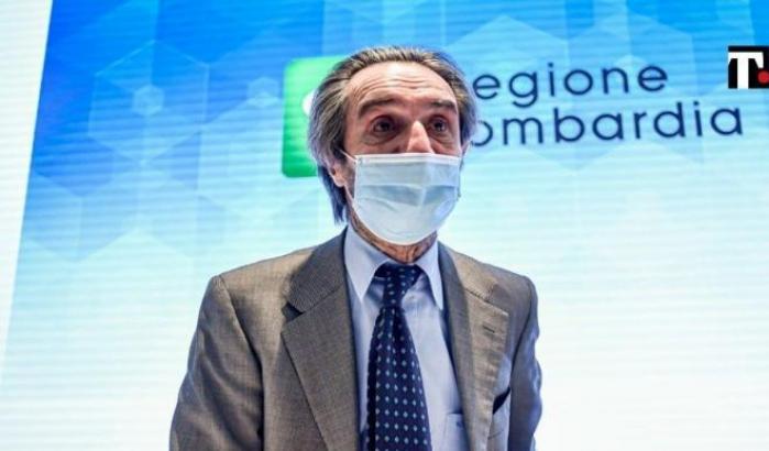 Fontana si distanzia da Salvini: "Spingere sulla terza dose per evitare la zona gialla"