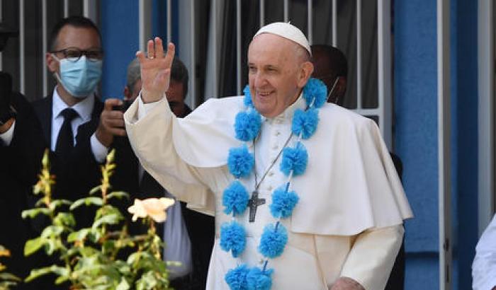 Papa Francesco in Slovacchia: "Non riduciamo la croce a uno strumento politico"