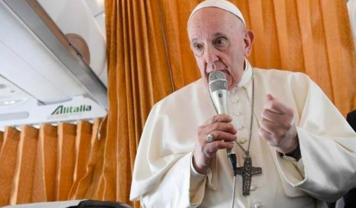 Bergoglio e la metafora della notte di San Bartolomeo: no alla Chiesa giudice che sgozza gli eretici