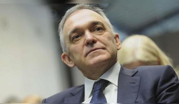 Enrico Rossi: "L'obbligo del green pass per i lavoratori è la sconfitta di Salvini"