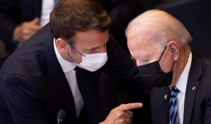 Macron inveisce contro Biden per il patto Aukus: " E' come Trump ma senza Twitter"