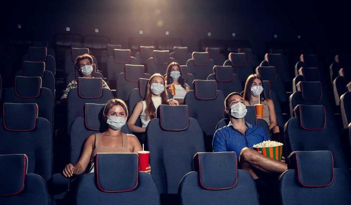 In zona bianca la capienza di cinema, teatri e stadi sarà del 100%: ecco le regole...
