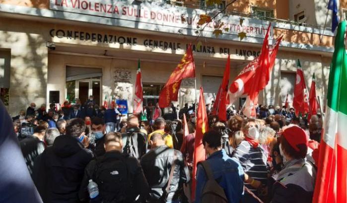 No al fascismo: Cgil-Cisl e Uil organizzano una grande manifestazione antifascista