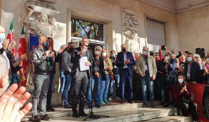 L'ira di Landini: "Contro di noi un disegno di gruppi organizzati, sciogliere le organizzazioni fasciste"