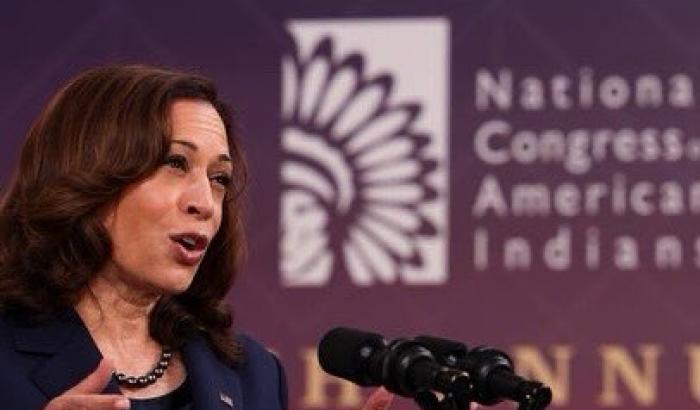 Kamala Harris al National Congress of American Indians