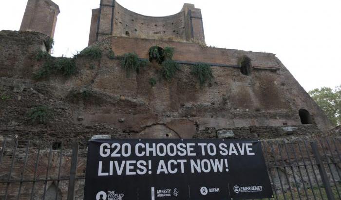 Flashmob sui vaccini al G20