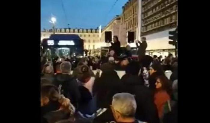 Manifestazione no vax e no tav a Torino