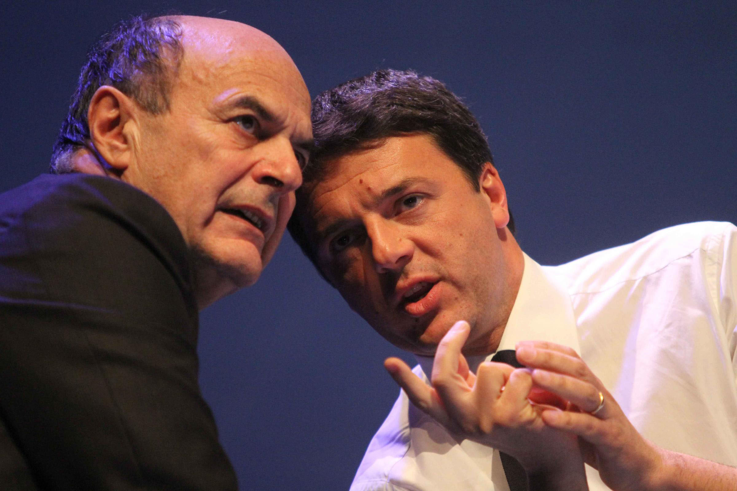 "E allora Bersani?": i social di Globalist inondati dai fan di Renzi