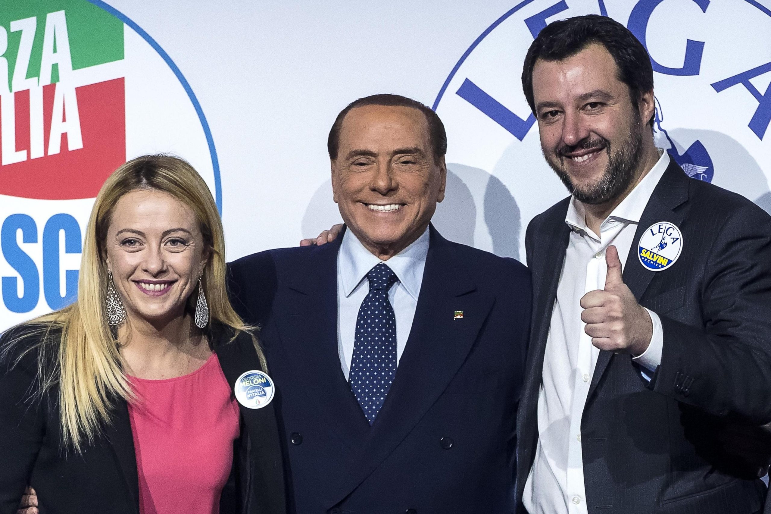 Il centrodestra davanti di sei punti. Il Pd resta il primo partito: ecco i dati