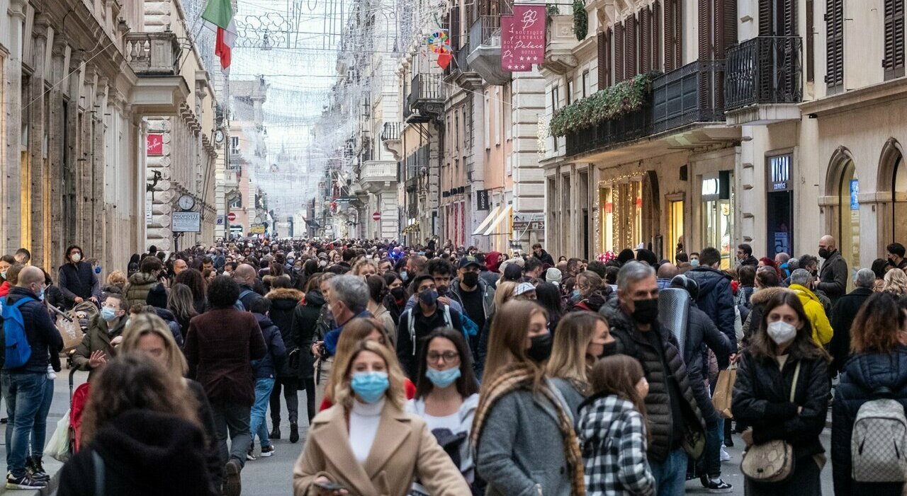 L'Ordine dei medici è preoccupato dalla variante Omicron: "I dati sono in salita"