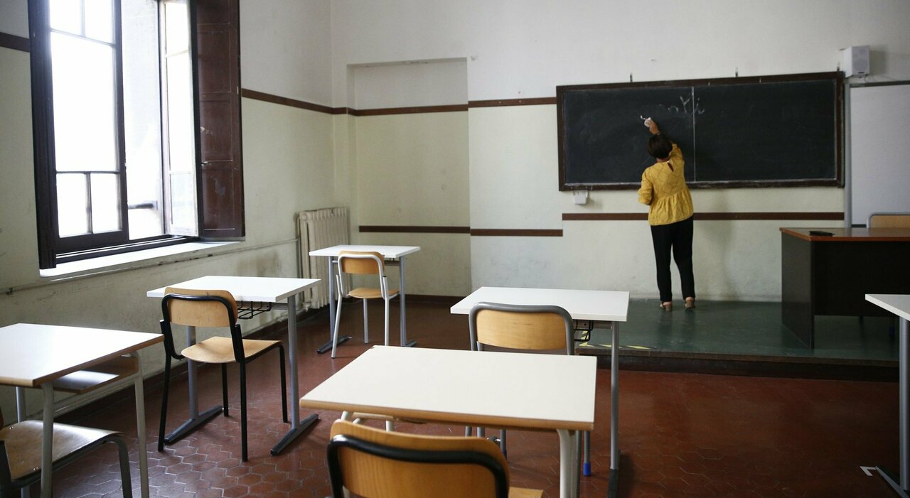 I furbetti prof no vax a scuola: ecco gli escamotage per non vaccinarsi
