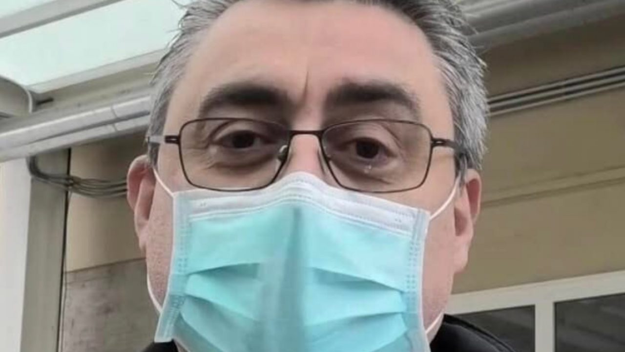 Lo sfogo del primario di Pesaro contro i no vax: "Vi curo ma non parlatemi, vi disprezzo" Lo sfogo del primario di Pesaro contro i no vax: "Vi curo ma non parlatemi, vi disprezzo"