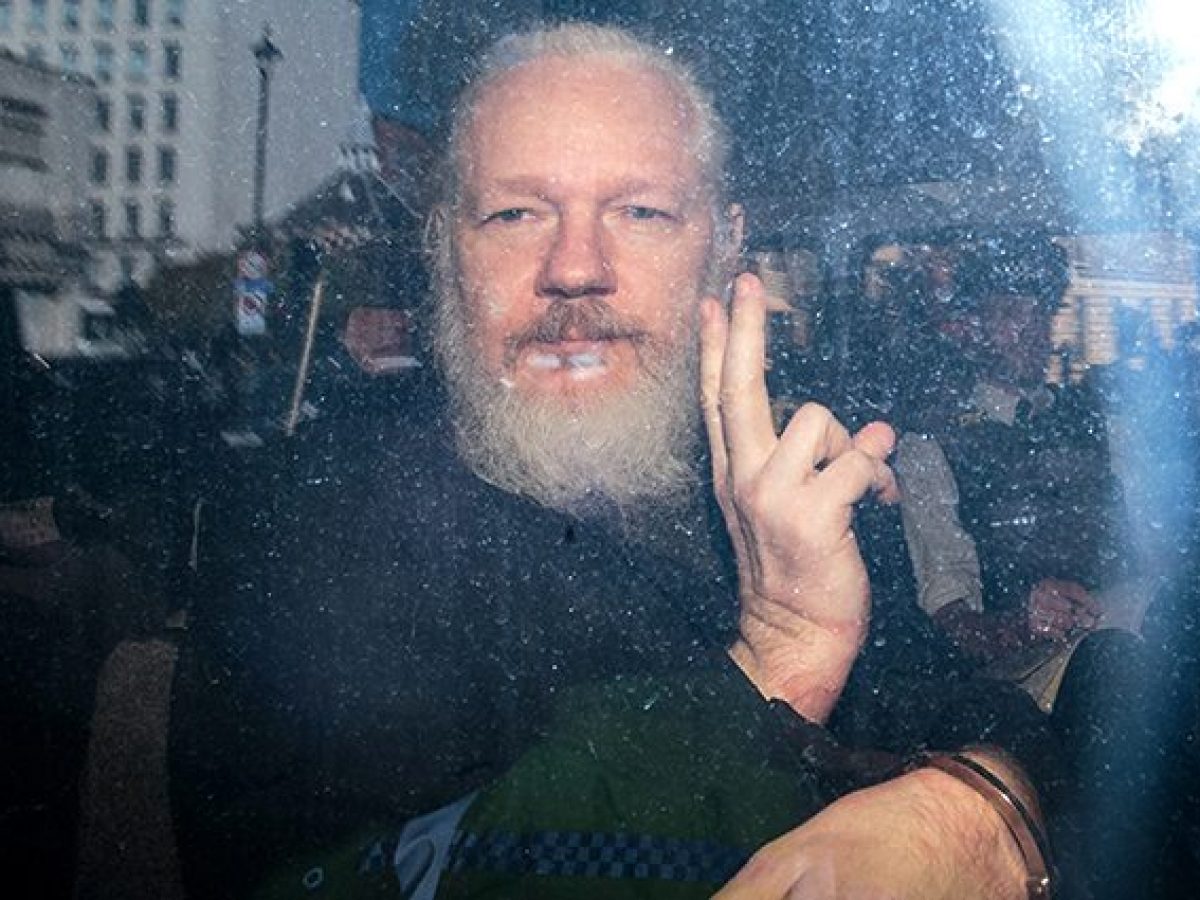 Assange libero: il contropotere dell’opinione pubblica