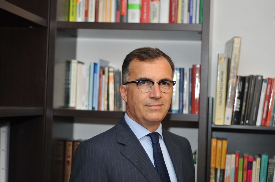 Mentre piangiamo 133 mila morti di Covid l'assessore della Lega finanzia i corsi no-vax