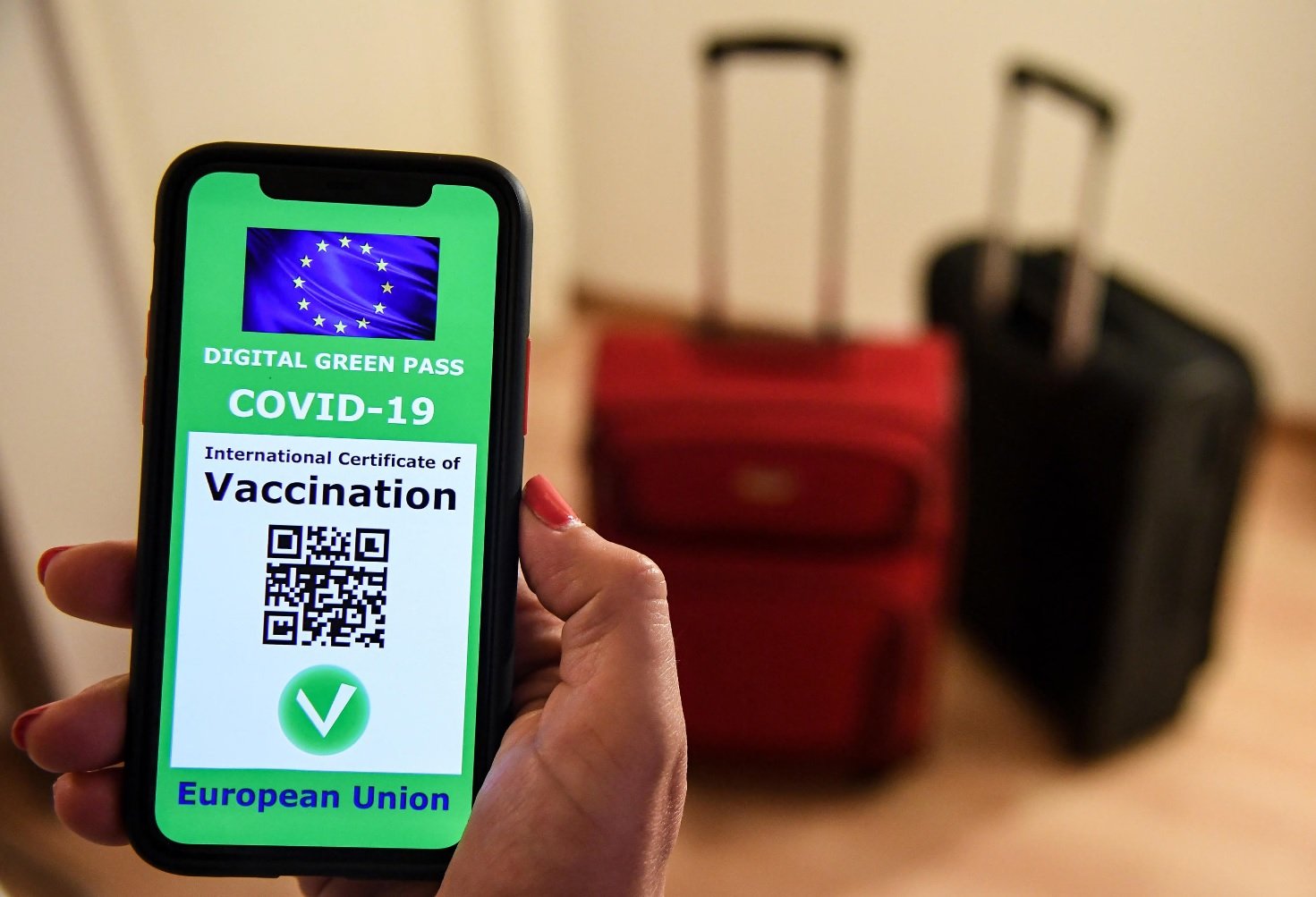 Il Green pass ora varrà 9 mesi per i viaggi nell'Unione Europea