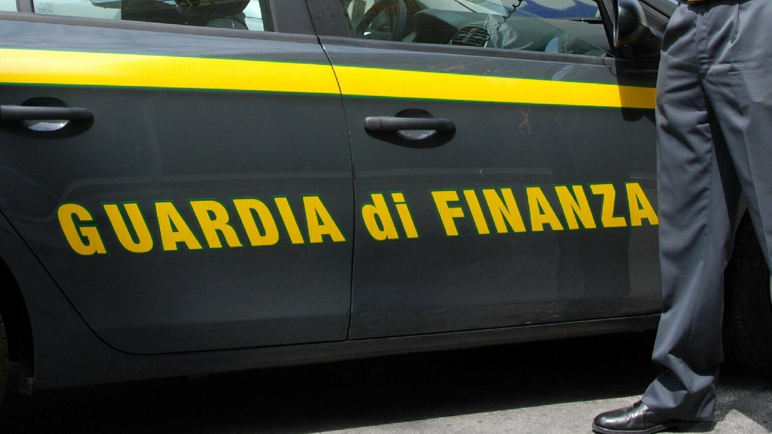 Reddito di cittadinanza, in 39 truffavano lo Stato e affittavano appartamenti: fermati