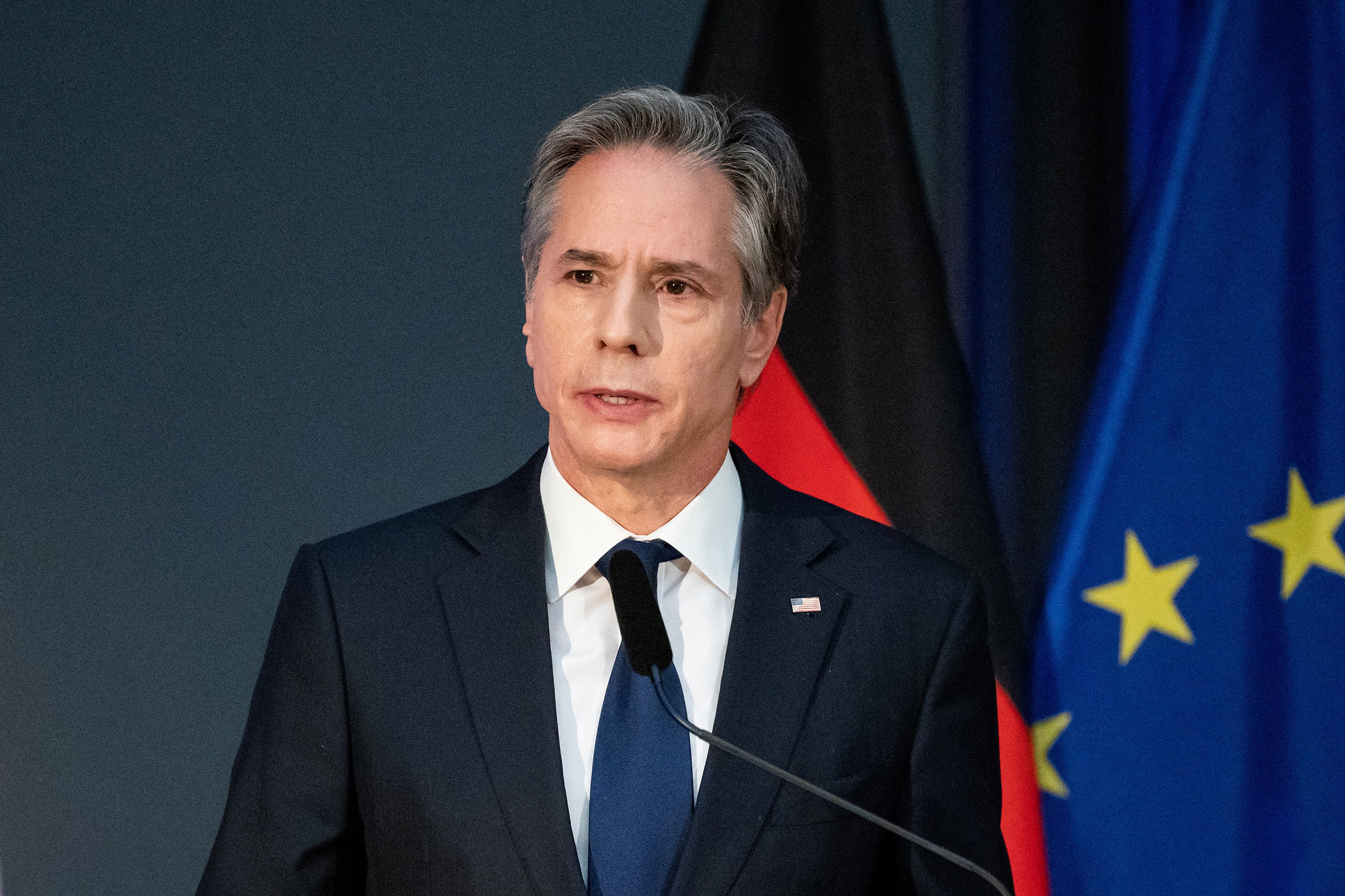Strage di Bucha, Blinken: "Crimini di guerra russi, i responsabili dovranno pagare"