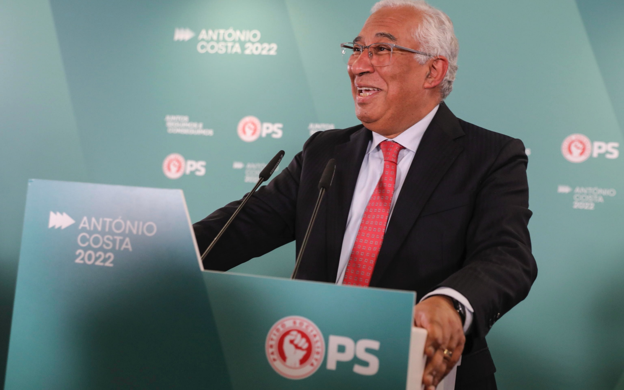 Antonio Costa si è dimesso: è coinvolto in un'inchiesta per corruzione