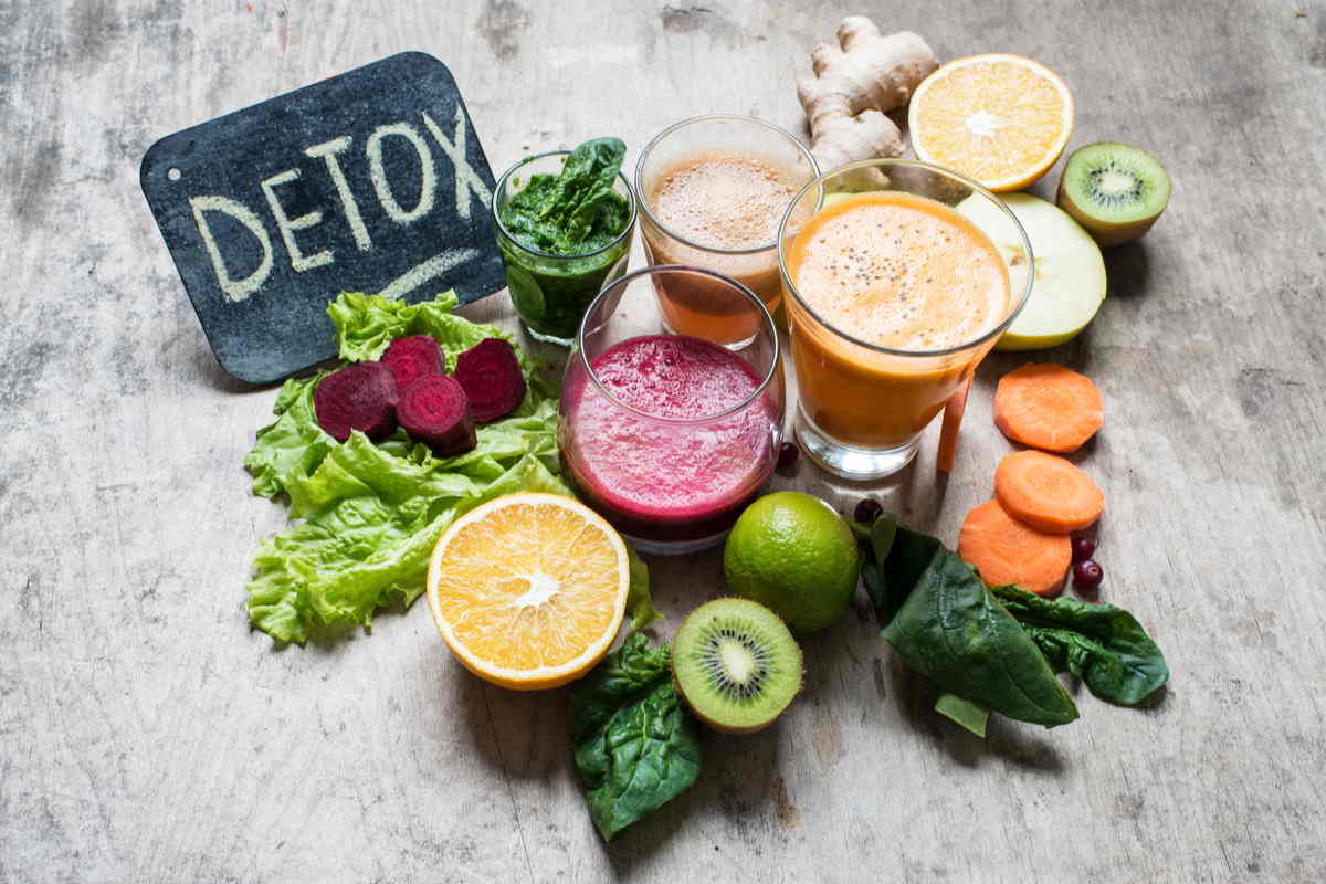 Basta con le 'diete detox' post feste, i medici: "Non esistono e non hanno alcun fondamento scientifico"