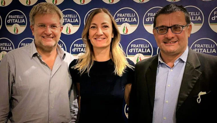 Quando Fidanza (Fidanza!) diceva di Sassoli: "Non basta il passaporto italiano per essere un patriota"