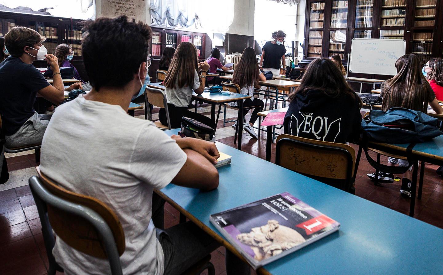 Il primo giorno di scuola senza mascherina: ecco quali sono le nuove regole anti Covid