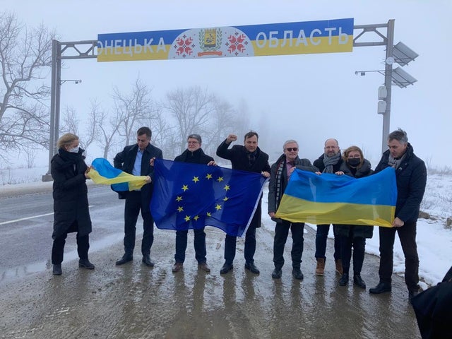iwufb9m7w0f81 Una delegazione di europarlamentari in Ucraina: "In gioco la sicurezza di tutta Europa"