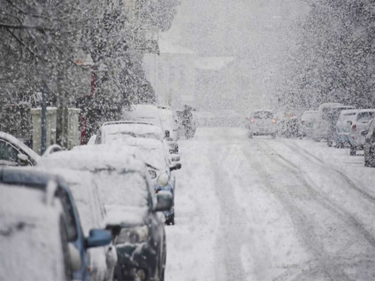 Caldo anomalo ancora per qualche ora, è in arrivo il freddo artico: ecco dove e quando crolleranno le temperature