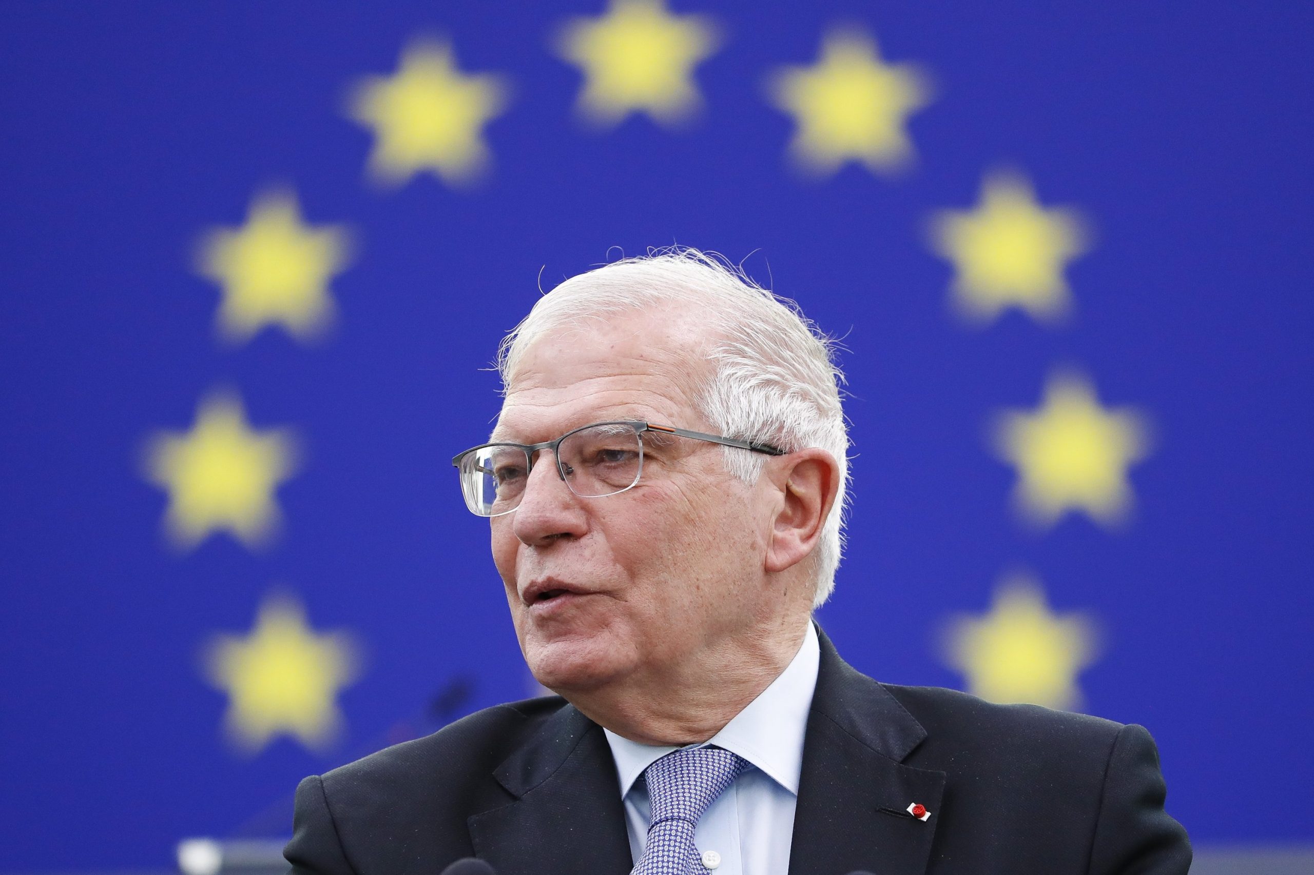 Borrell attacca Israele: "Gaza è un cimitero a cielo aperto"