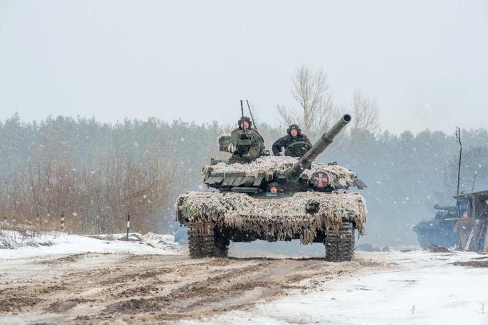 La guerra in Ucraina è vicina, la Farnesina richiama gli italiani