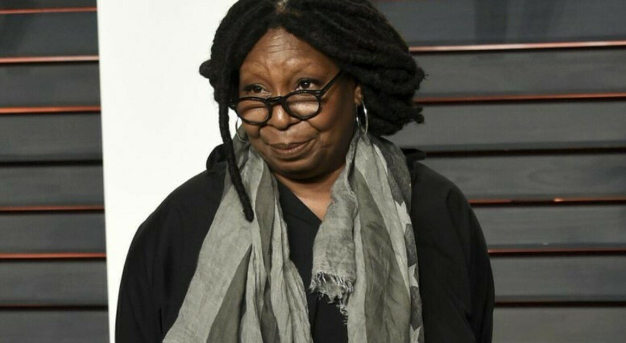 Whoopi Goldberg sospesa dalla Abc dopo le parole sull'Olocausto: ecco cosa ha detto