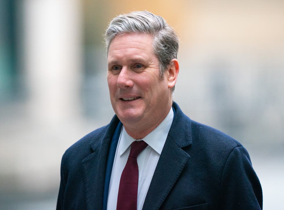 Sondaggi politici: il leader laburista Keir Starmer davanti  a Boris Johnson