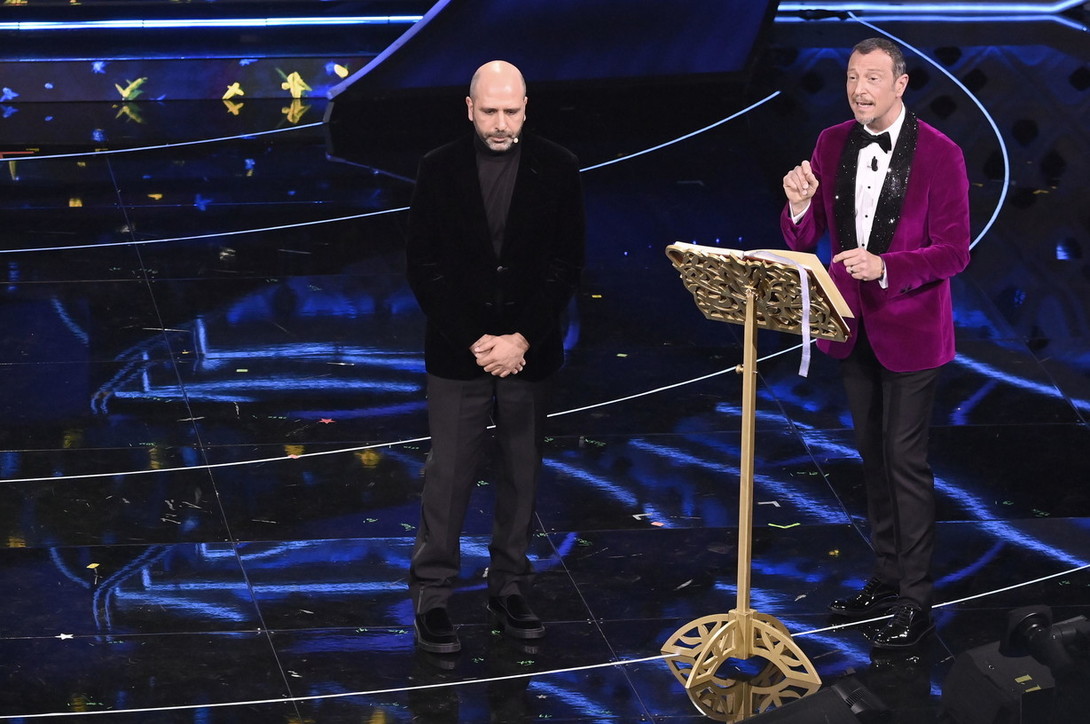 Checco Zalone e la storia Lgbtq: quando la satira (cattiva) fa storcere la bocca