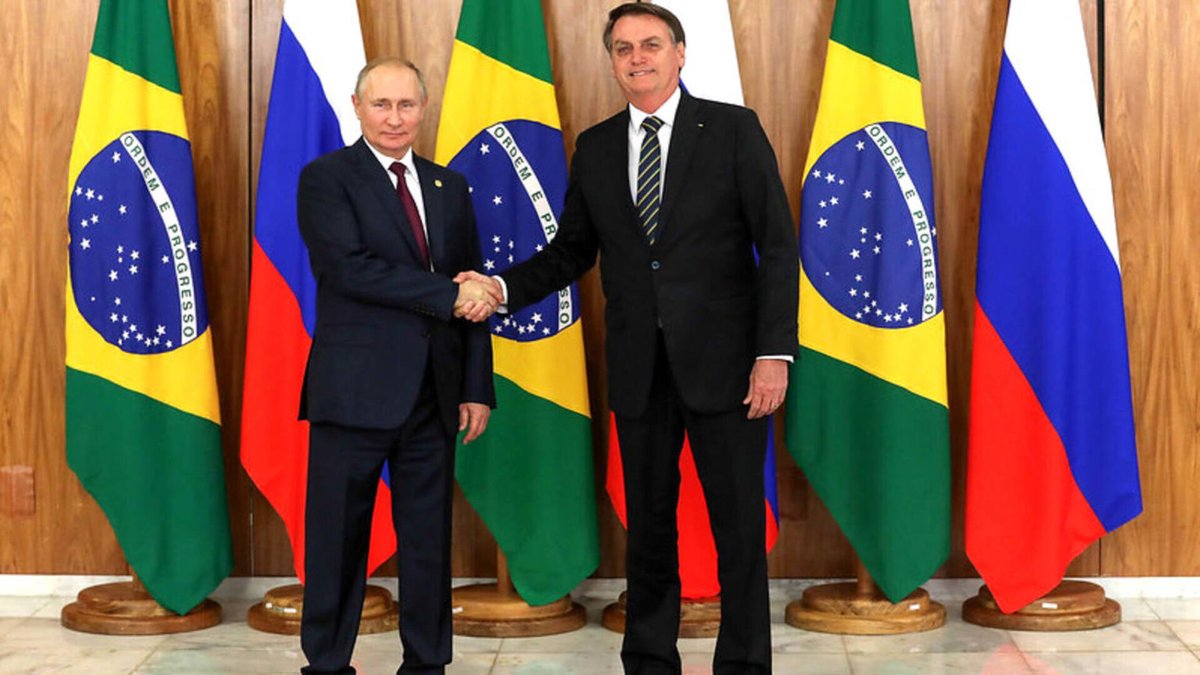 Ucraina, Bolsonaro: "Il mio partito è il Brasile, facciamo affari con la Russia e siamo neutrali" Ucraina, Bolsonaro: "Il mio partito è il Brasile, facciamo affari con la Russia e siamo neutrali"