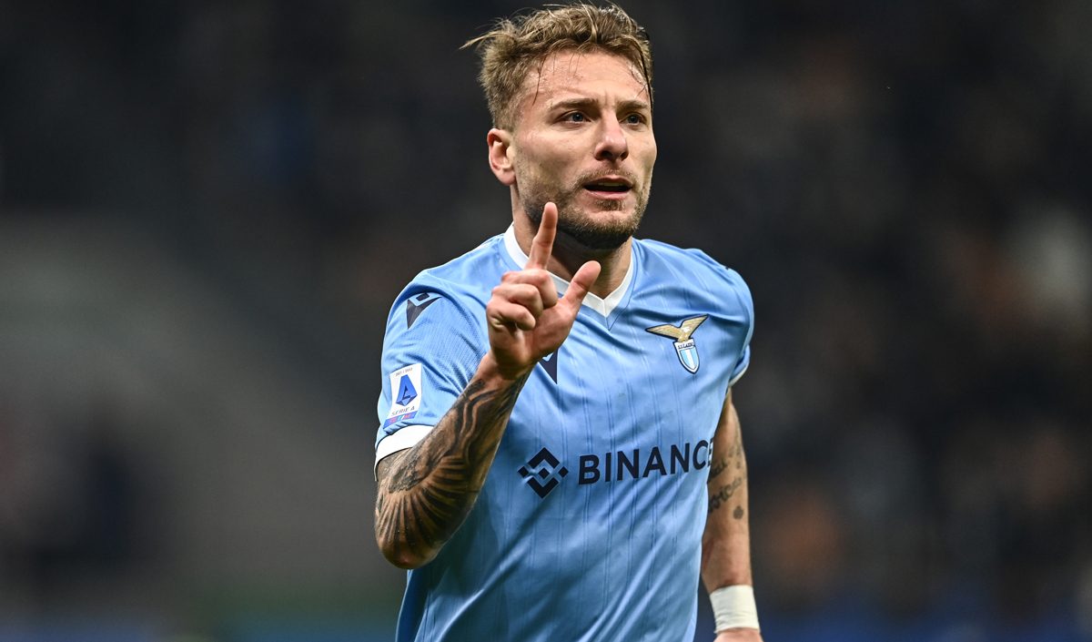 Immobile, l'attaccante della Lazio si racconta a Monsignor Viganò: "Devoto alla Madonna della Neve"