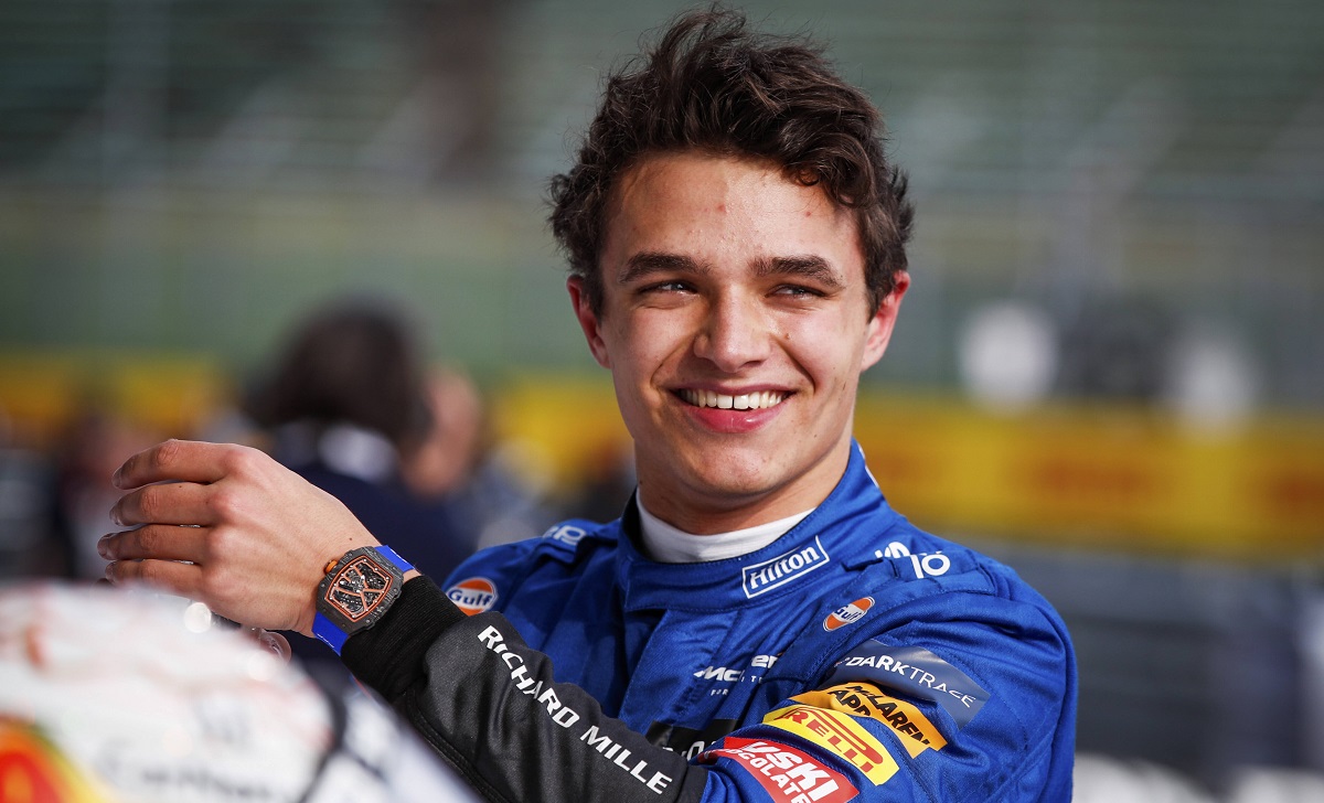 Accordo fino al 2025 tra il Team McLaren e il pilota Lando Norris per il campionato di F1