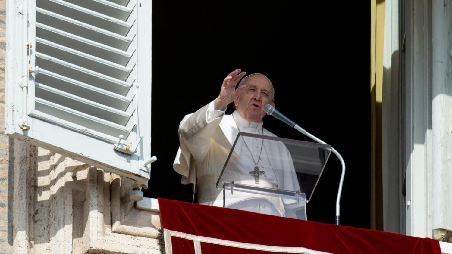 Ucraina, papa Francesco: "La Santa Sede disposta a tutto per la pace"