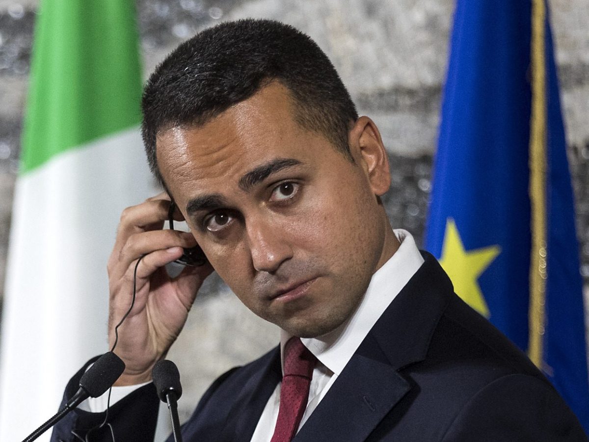 Il centro ‘corteggia’ Di Maio, Quagliariello: “Lui è l’interlocutore”