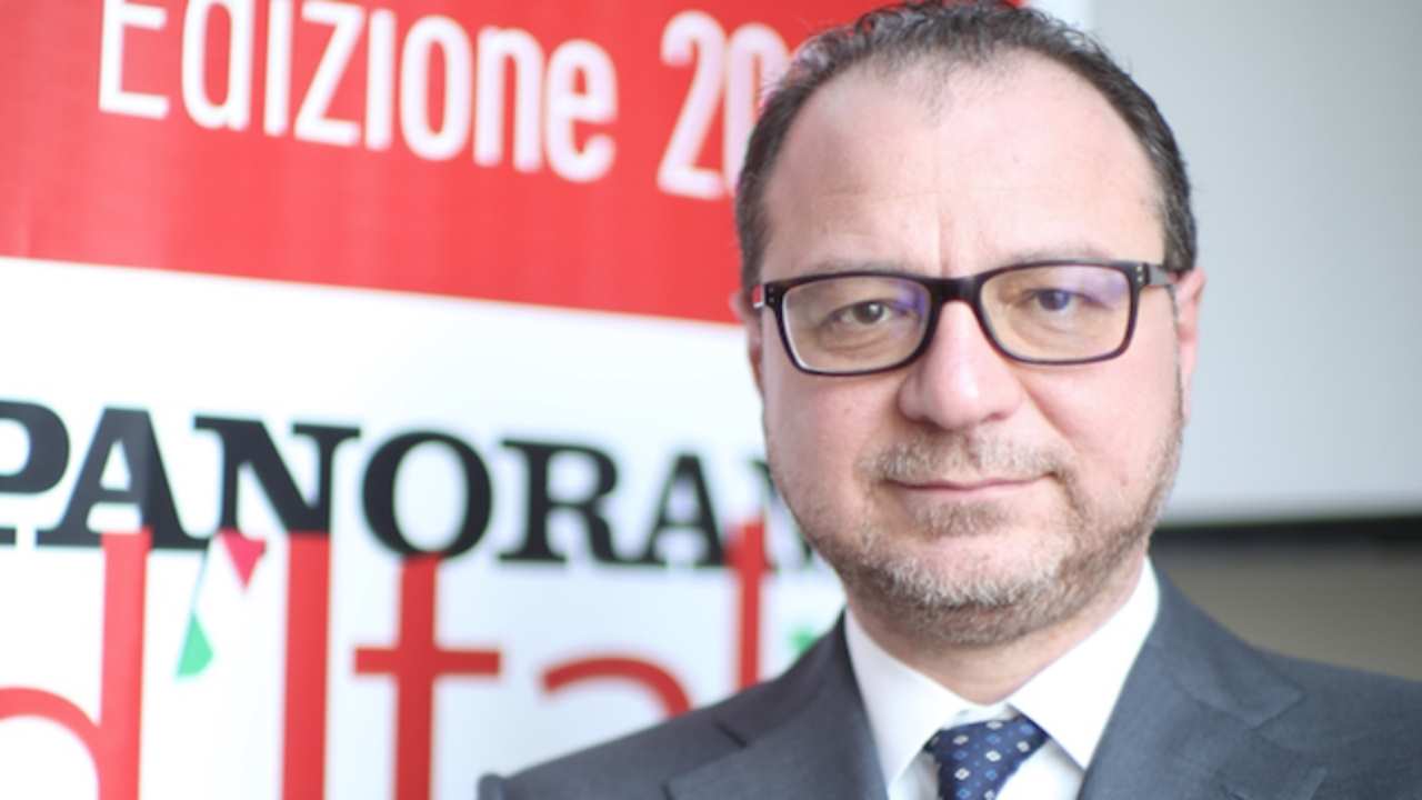 Mulè (Forza Italia) si vuole tenere stretti Salvini e Meloni: "Non possiamo ammainare le bandiere del centro-destra"