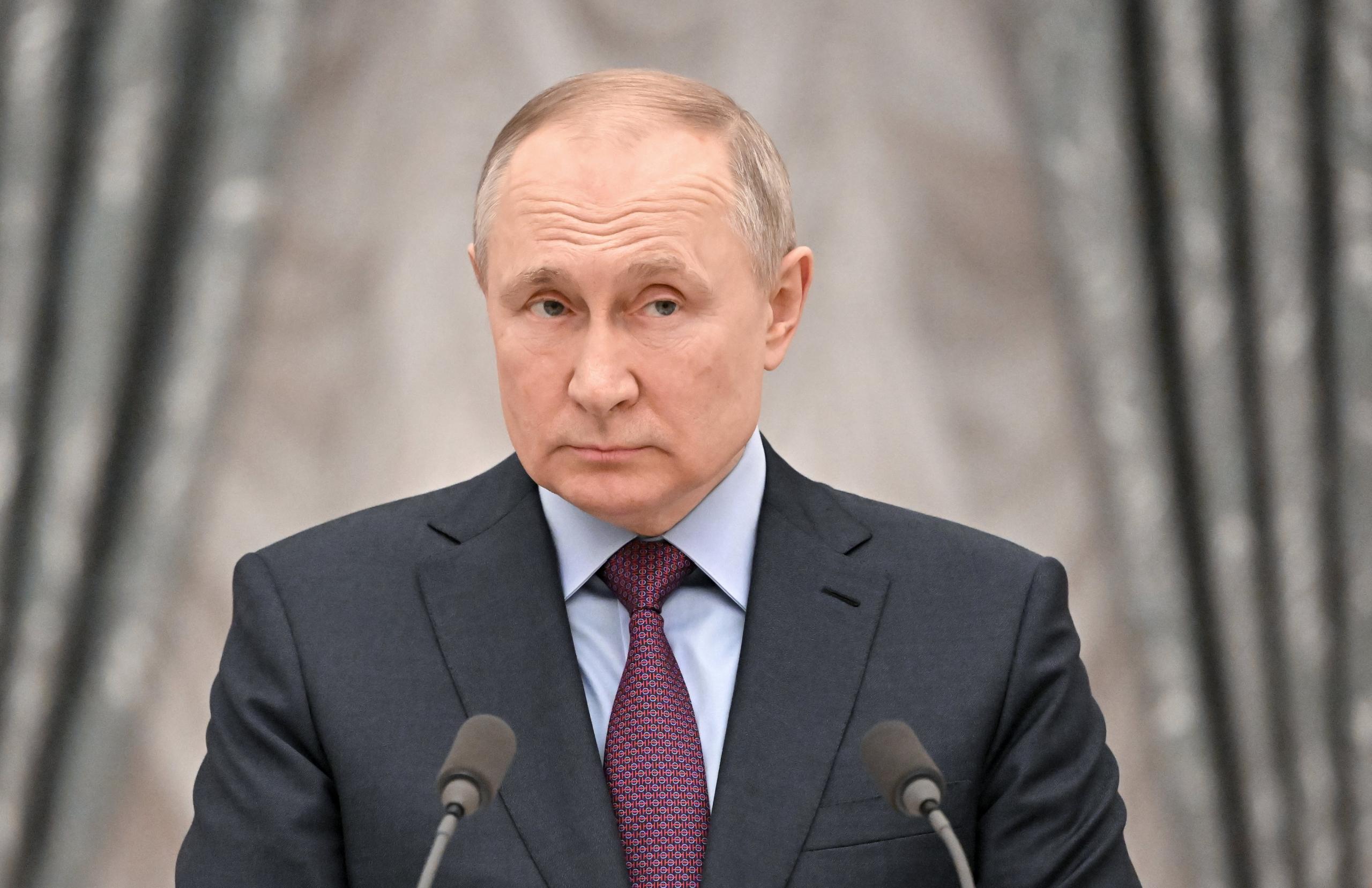 Ucraina, la censura di Putin: "Vietato parlare delle vittime civili delle bombe russe" Ucraina, la censura di Putin: "Vietato parlare delle vittime civili delle bombe russe"