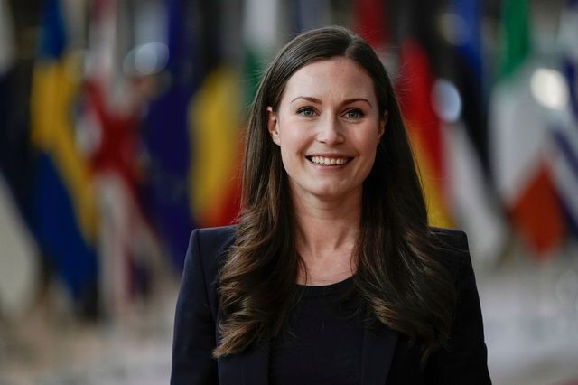 sanna-marin Guerra, la Finlandia invierà armi all'Ucraina: il paese abbandona la storica neutralità