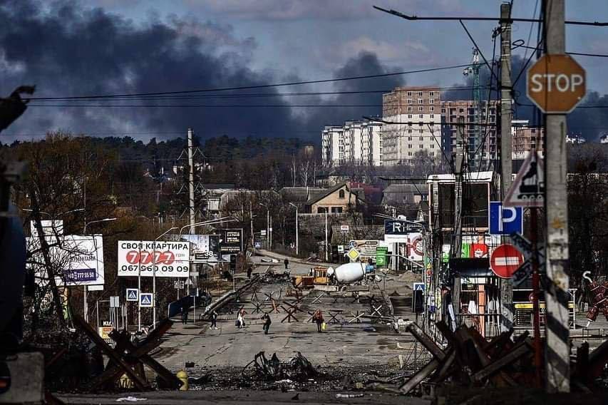 Ucraina, il sindaco di Irpin: "Circa 200-300 civili sono rimasti uccisi sotto le bombe russe"
