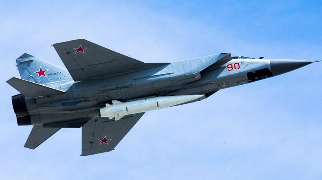 Ucraina, cos'è la cosiddetta 'mini atomica' russa: le intenzioni di Putin