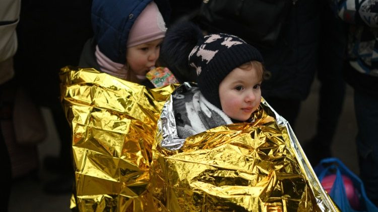 bambini-ucraina Guerra in Ucraina, l’Unicef: “Un milione di bambini in fuga dalle bombe”
