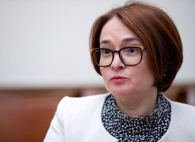 elvira-niubellina Elvira Niubellina, capo della Banca Centrale Russa, sfida Putin: "Hai fatto precipitare l'economia nella fogna"