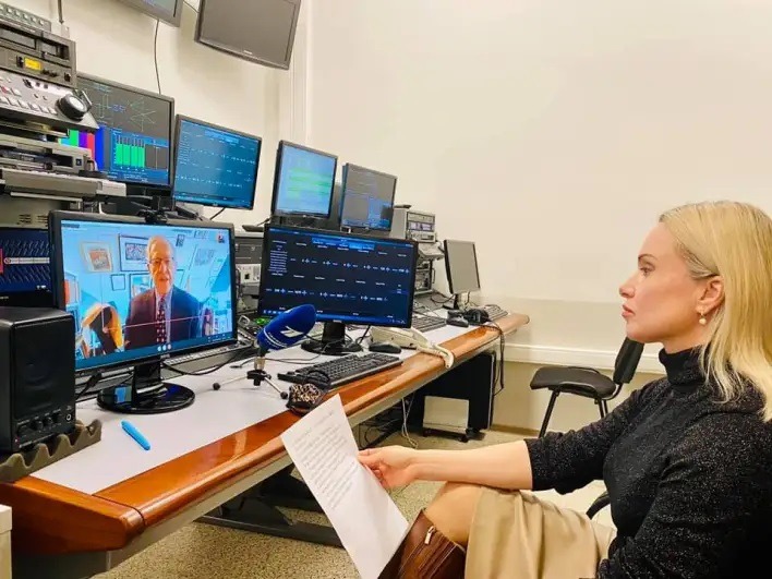 marinaOvsyannikov La coraggiosa giornalista russa Marina Ovsyannikova si dimette dalla Tv ma rifiuta l'offerta d'asilo della Francia