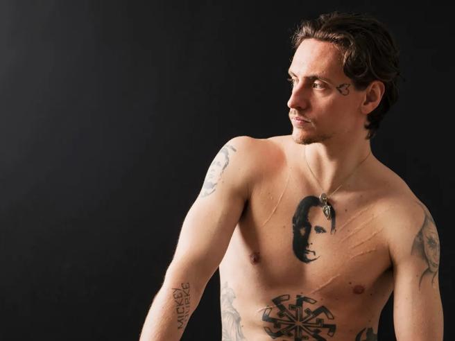 Chi è Sergei Polunin, il ballerino ucraino col tatuaggio di Putin