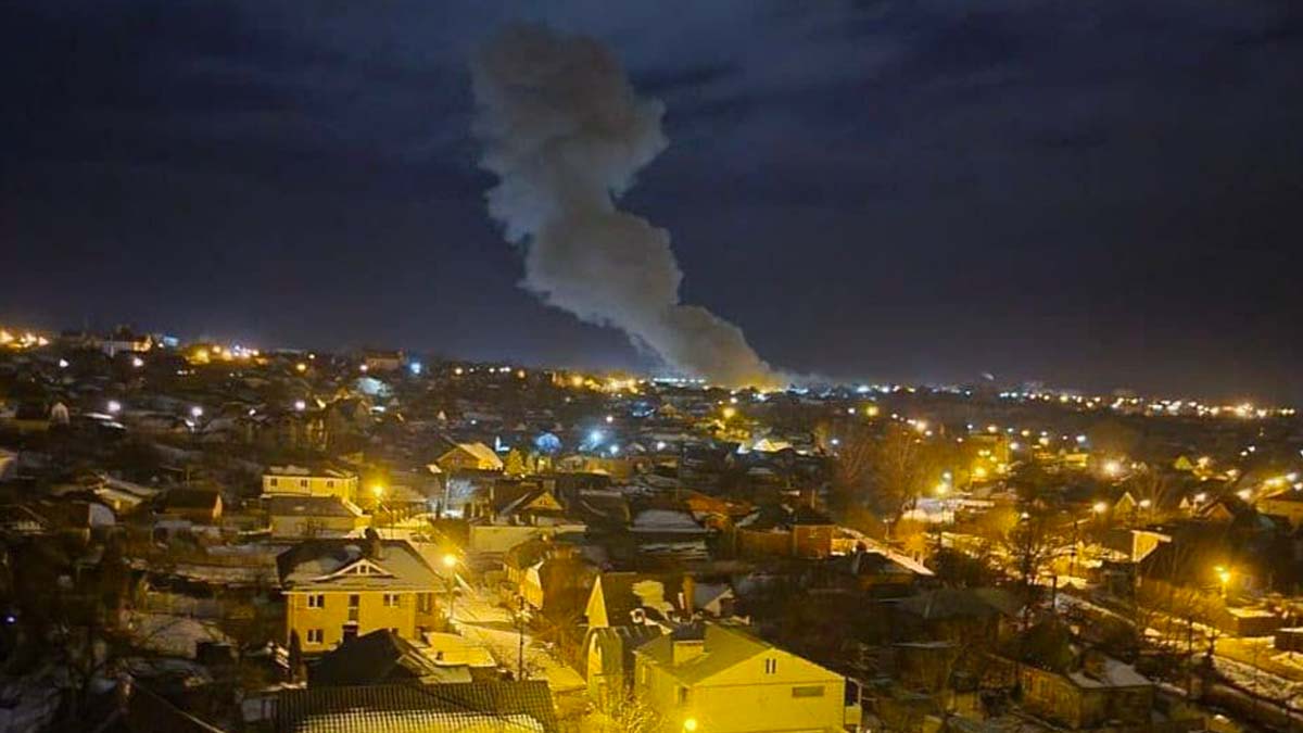 sumy Ucraina, attacco aereo dei russi a Sumy, 9 vittime: ci sono anche 2 bambini